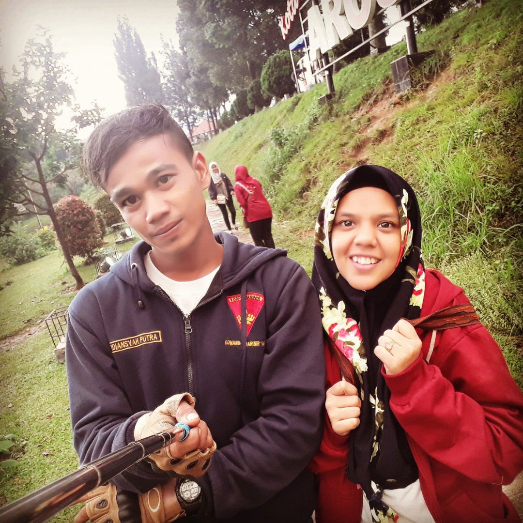 Ayu Zurkani profile icon