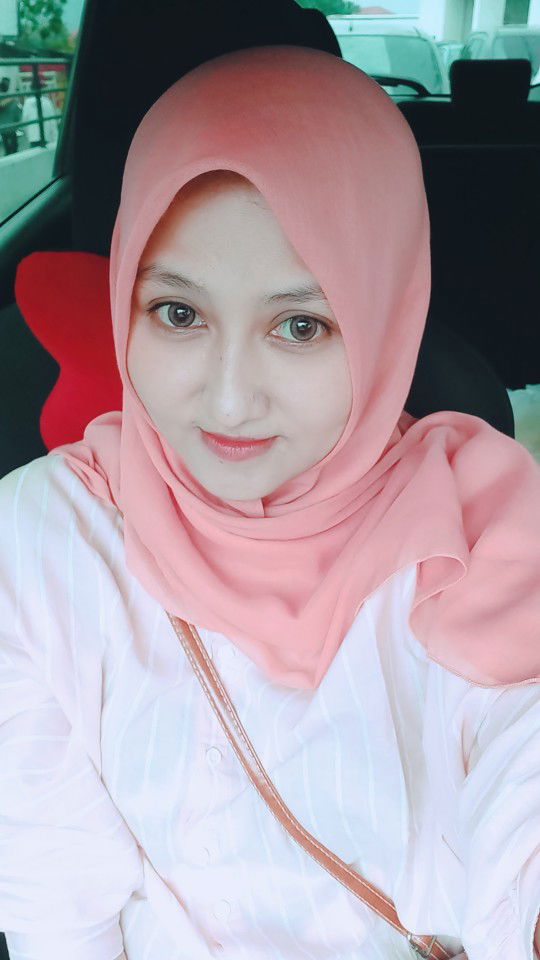 revi sri mairani profile icon