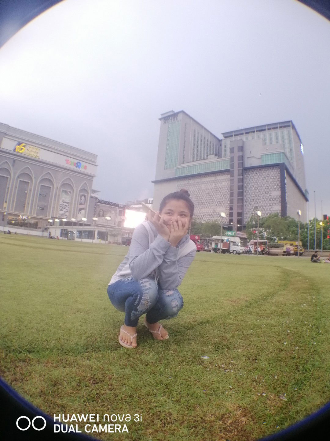 Rayner Ren'z Ray profile icon