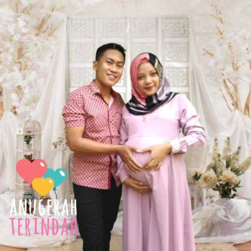 Vheera Putri Wati profile icon