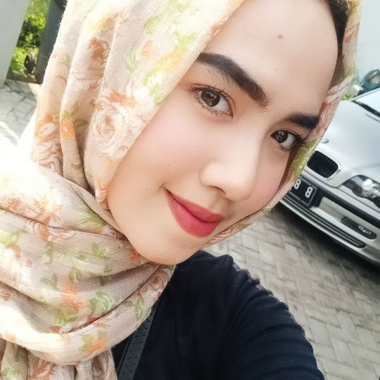 Alisa Amanda Reza profile icon