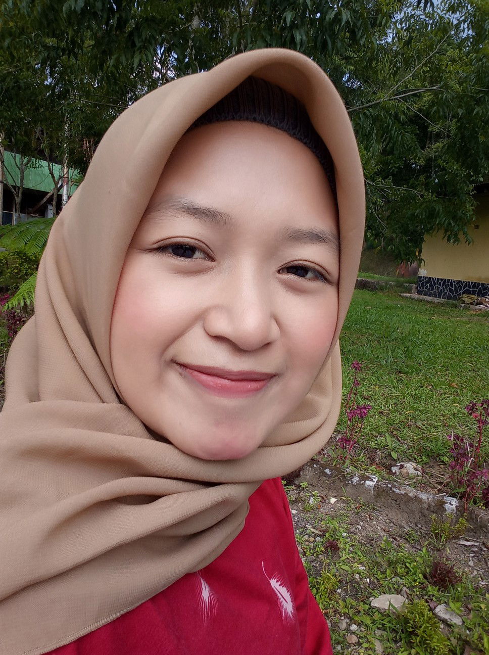 Yuli Yulianti profile icon