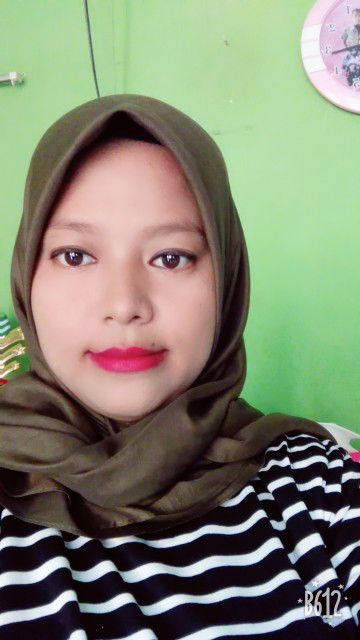 siti yulia profile icon