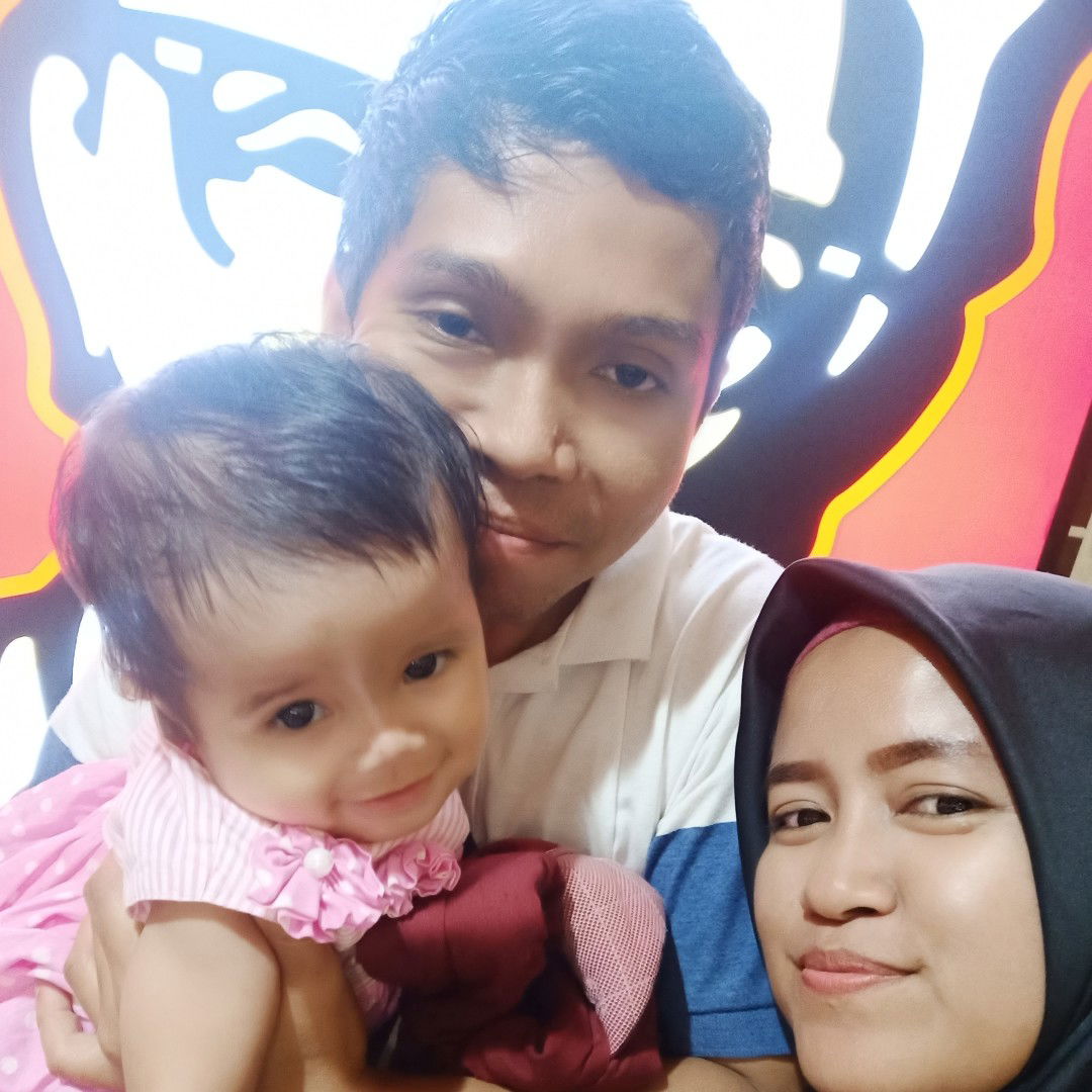 NurLhya Rachmat profile icon