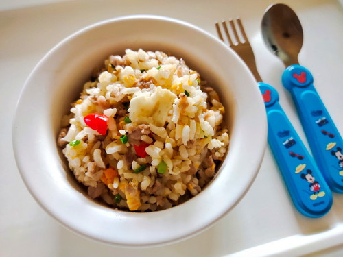 ข้าวเที่ยง หม่ำๆๆ 👶🏻🌾🐷🍄🥚
#ข้าวผัดหมูสับเห็ดหอมใส่ไข่