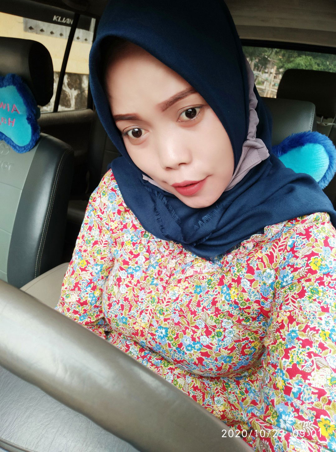 Iis Sugiyanti profile icon