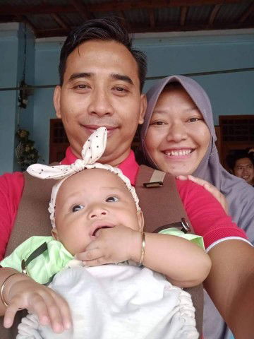 Eka Aprianti profile icon