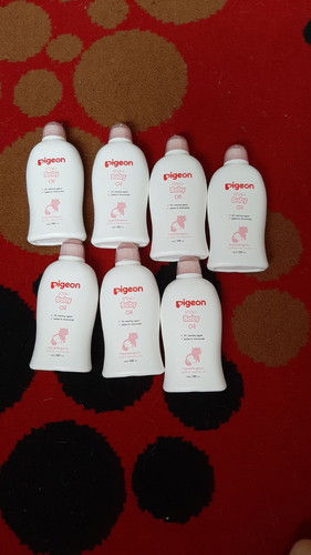 baby oil pigeon with chamomile 100ml 15k free ongkir via tokopedia