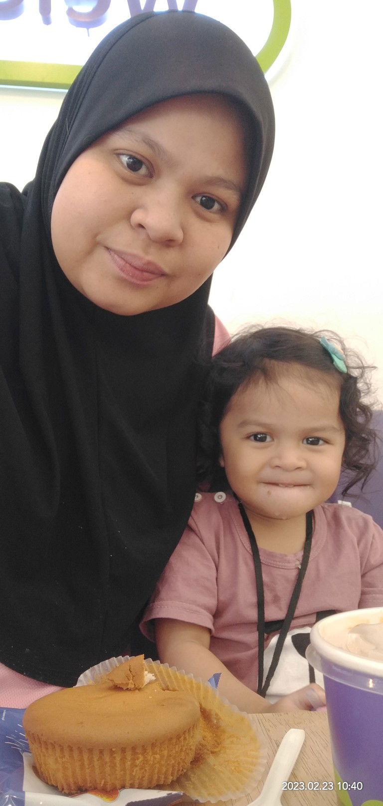 Jasmeen Azriina profile icon