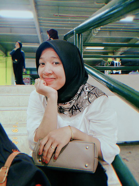 dewi nirmala sari profile icon