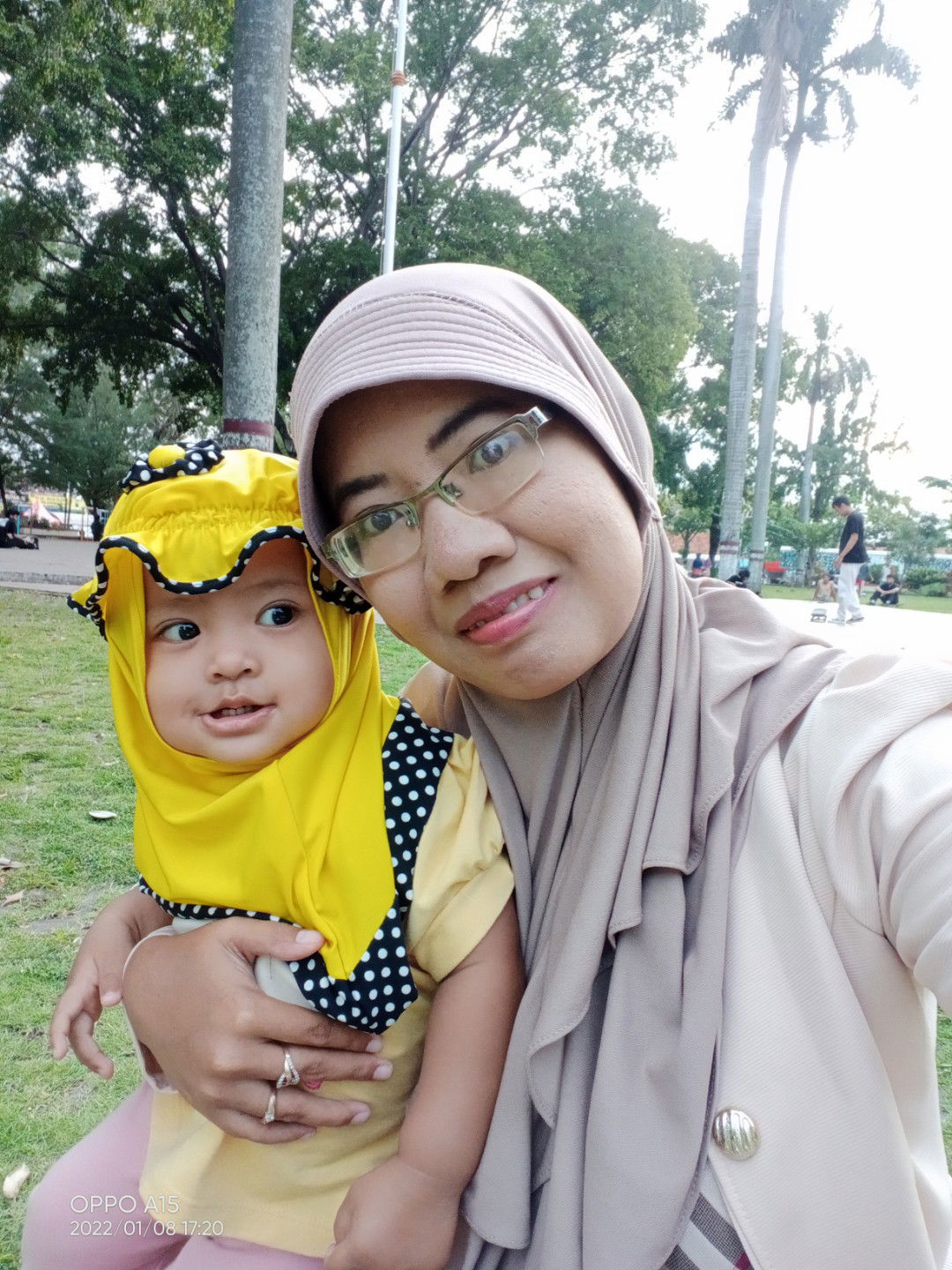 Dewi Krisyanti profile icon