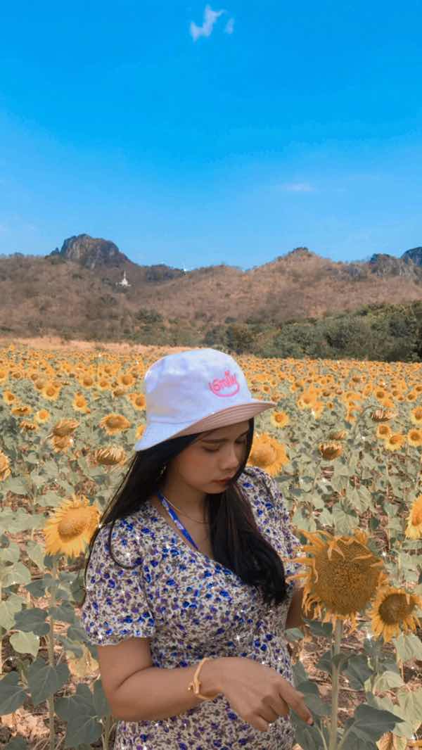 Nia Juli profile icon