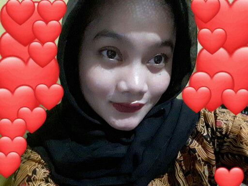 nana farhana profile icon