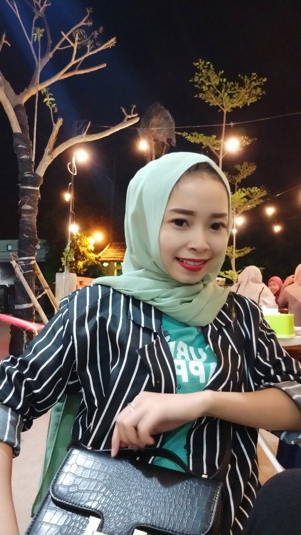 Nyna Putria profile icon