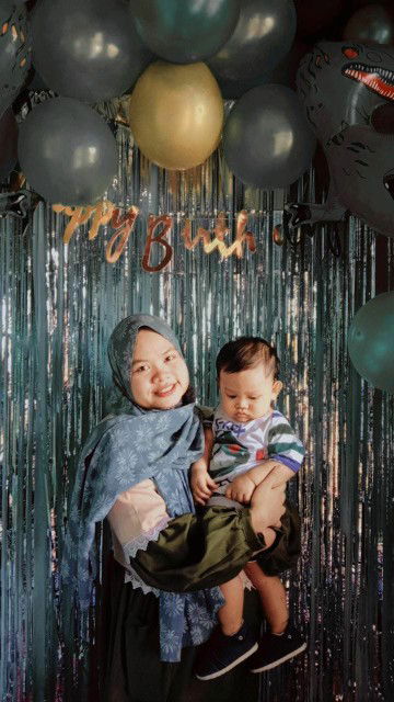 Dewi Nurmalasari profile icon