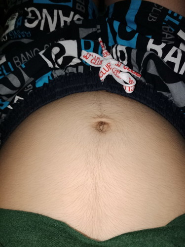 ขนท้องเยอะมาก