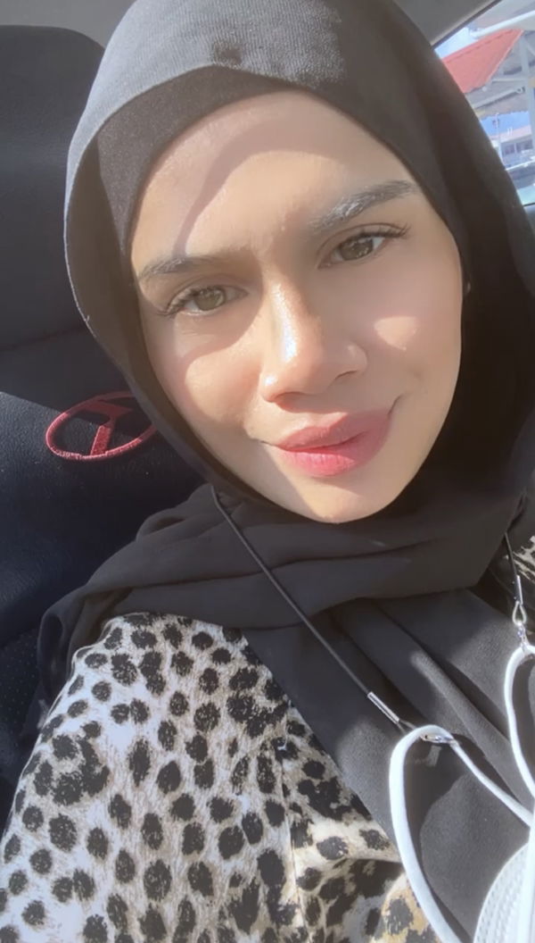 Sharona Dzahir profile icon