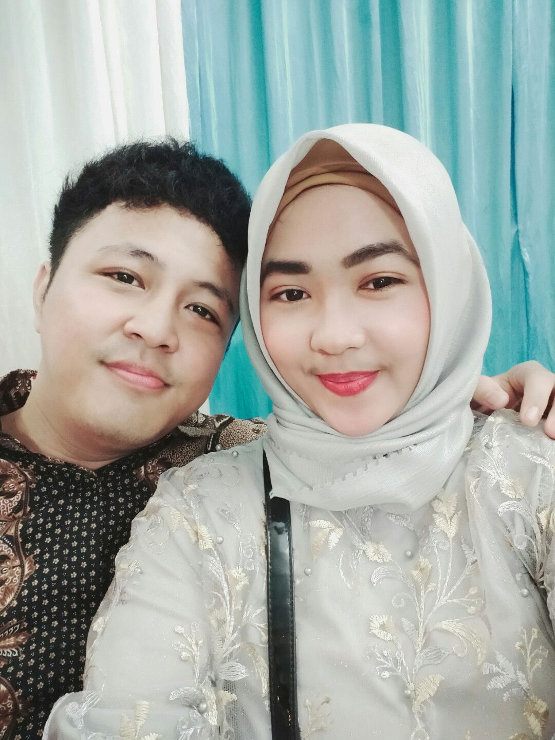 Ressy Anjarweny profile icon