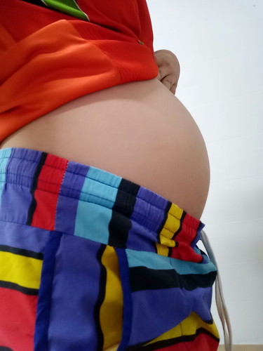 สาว่ท้องแรก