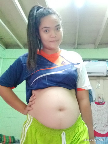 อวดท้อง