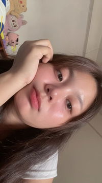 อิง' ลี่. profile icon