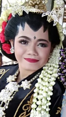 Sri Lestari profile icon