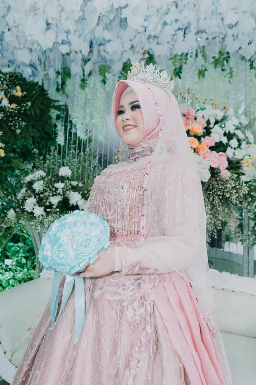Dela Nadia profile icon