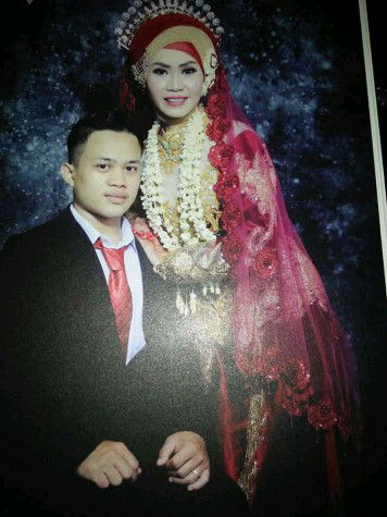 intan Desi Yani profile icon