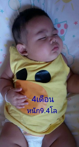 ลูก4เดือนกว่า หนัก9.5น้ำหนักเกินเกณฑ์ ควรเปลี่ยนนมอะไรดีค่ะ
