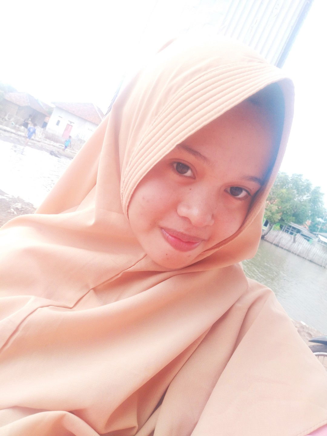 Sherlyana Zakha profile icon