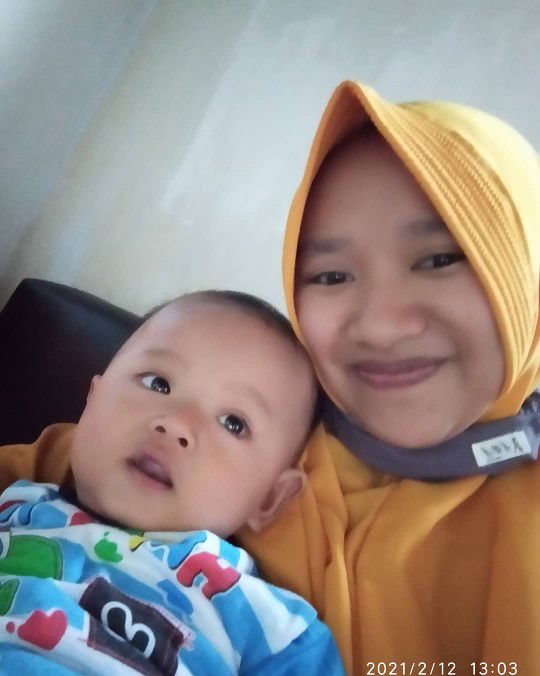 Tri Hidayanti profile icon