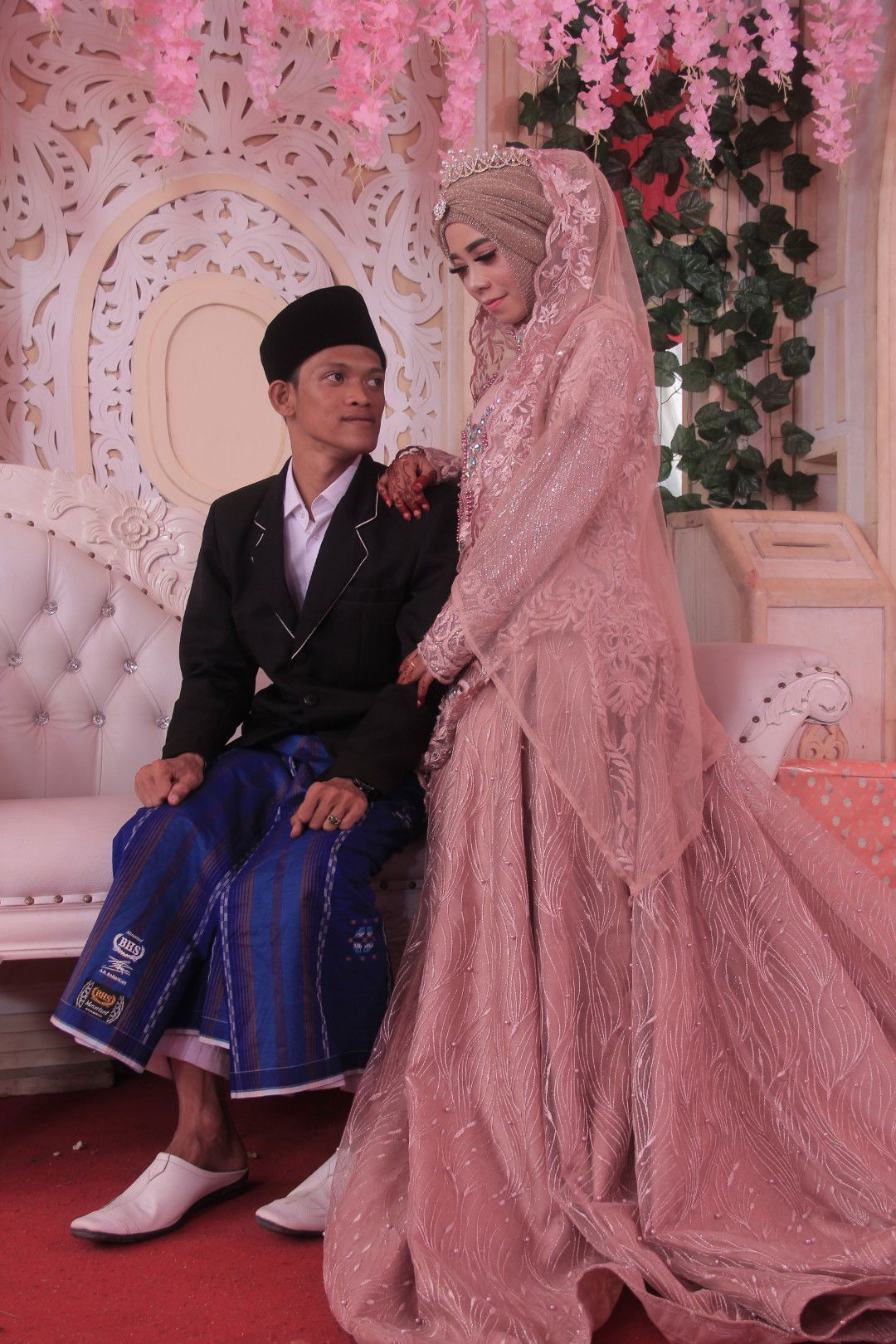 Nining Purnama profile icon