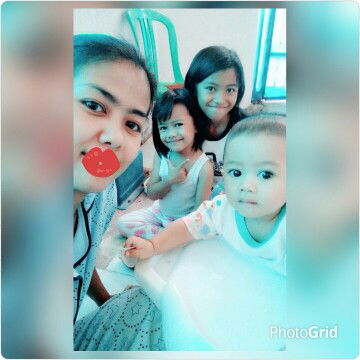 Dwi Fitriawati/agil indra profile icon