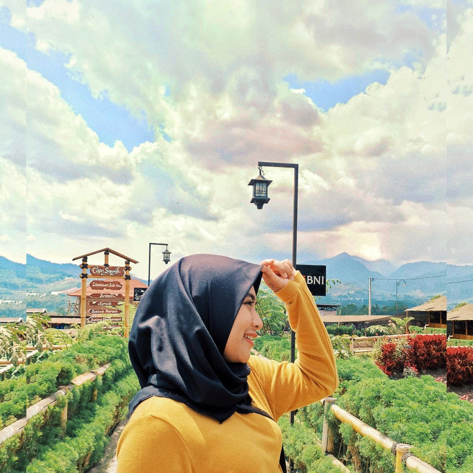 Lya Amailina profile icon