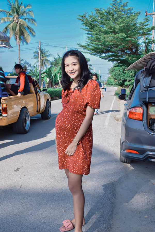 Navinee Chowthai profile icon