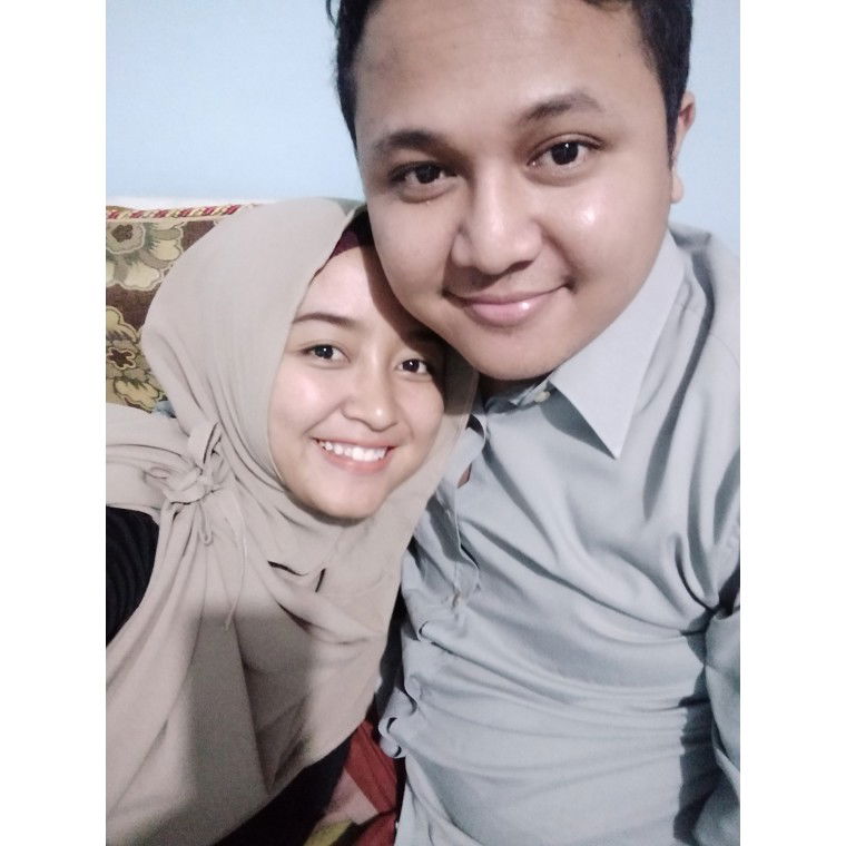 ulfi nurul insani profile icon