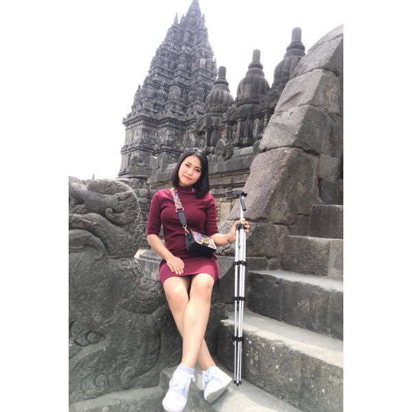 mutik vicky mahmudah profile icon