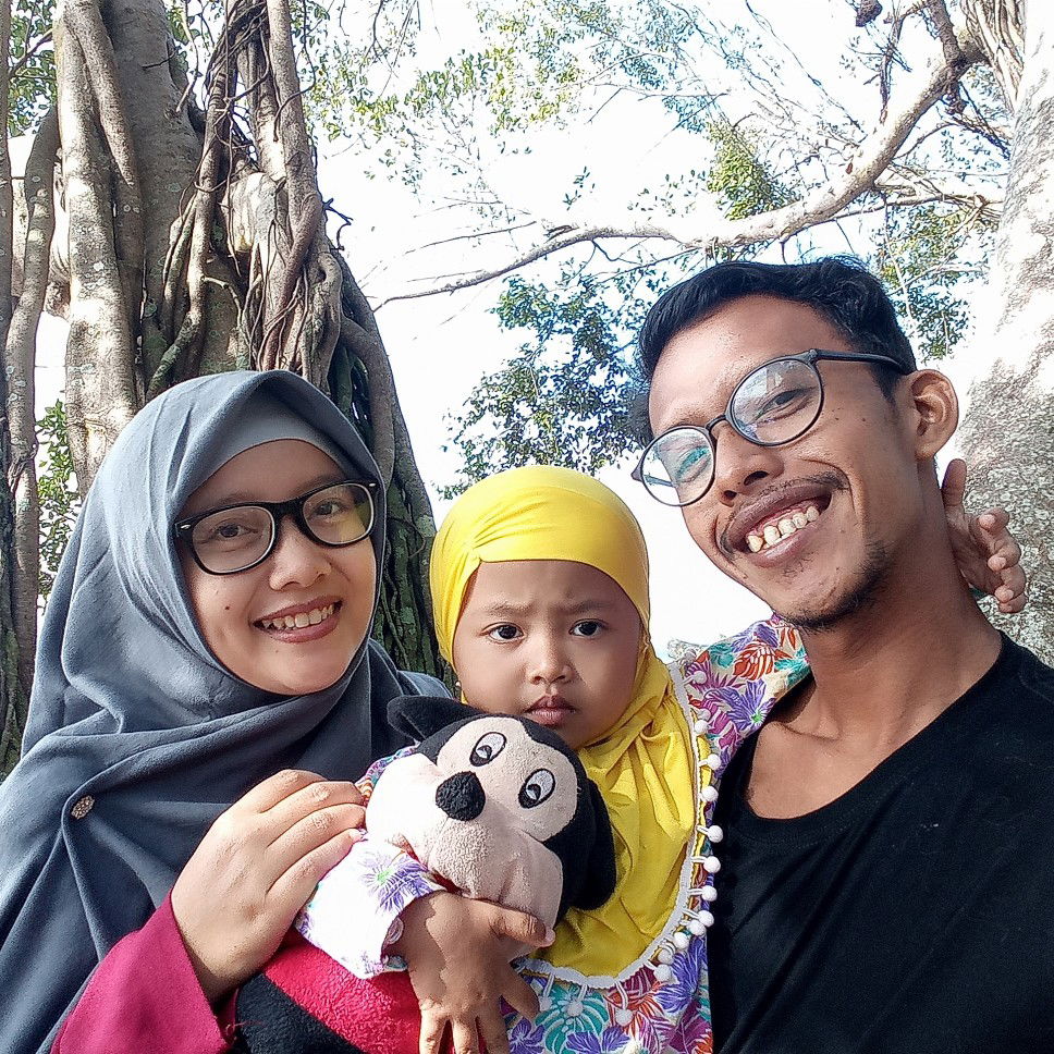 Rhin Suzharin profile icon