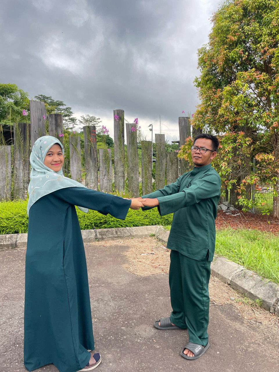 atiqah SN profile icon