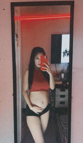 4months preggy.. going to 5months next week!! ♥️♥️