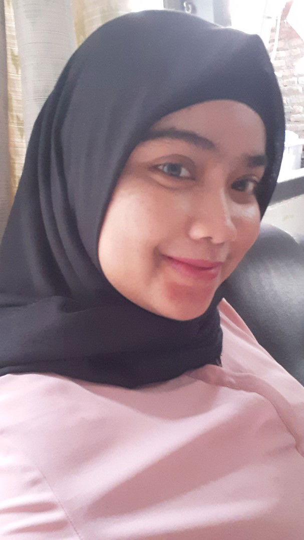 indah restu profile icon