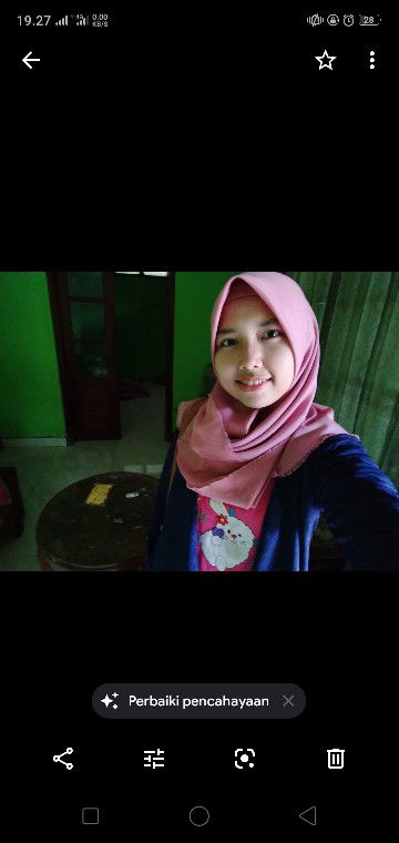 isdiyanti kumalasari profile icon