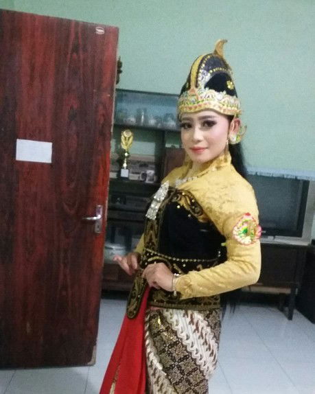 yossi mustika profile icon