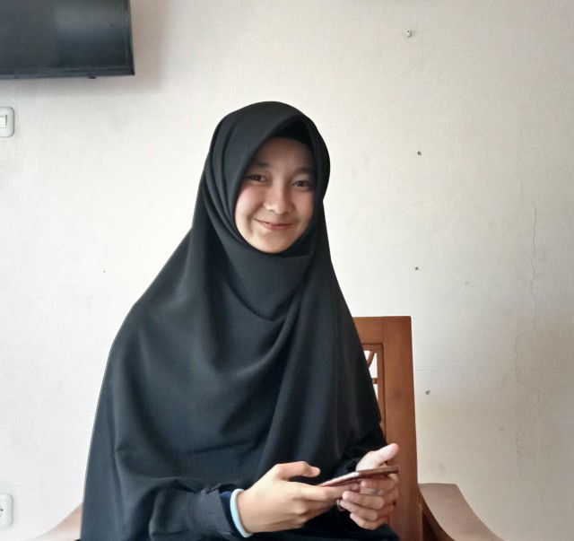 Salma Zakiyya Azhar profile icon