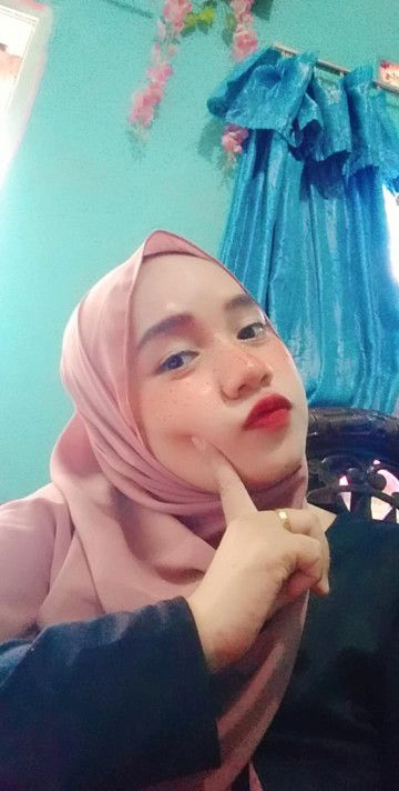 cici cahyaningsih profile icon