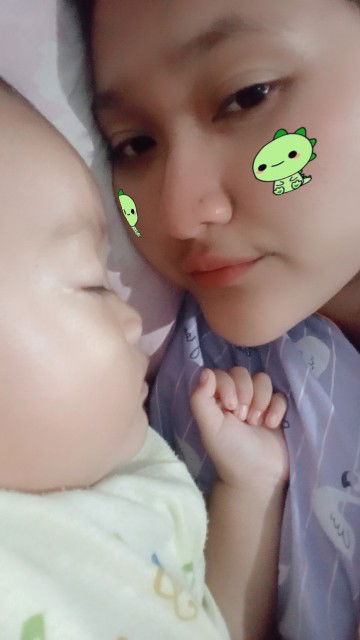 Dewi Yuliana profile icon