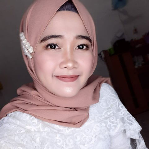 Echa Lusiana profile icon