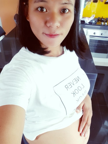 เป็นกดไหลย้อนอันตรายลึป่าวค่ะมีคุณเเม่คนไหนเป็นบ้างค่ะ