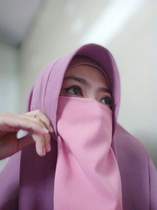 Nur Aini profile icon