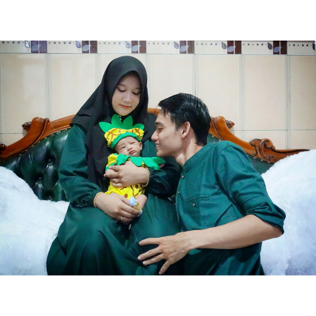 Ratna Sari profile icon